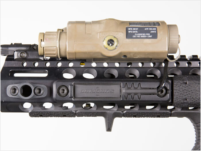 mag617-feature_magpul_m-lok_tape_switch_mounting_plate-surefire_st_02.jpg